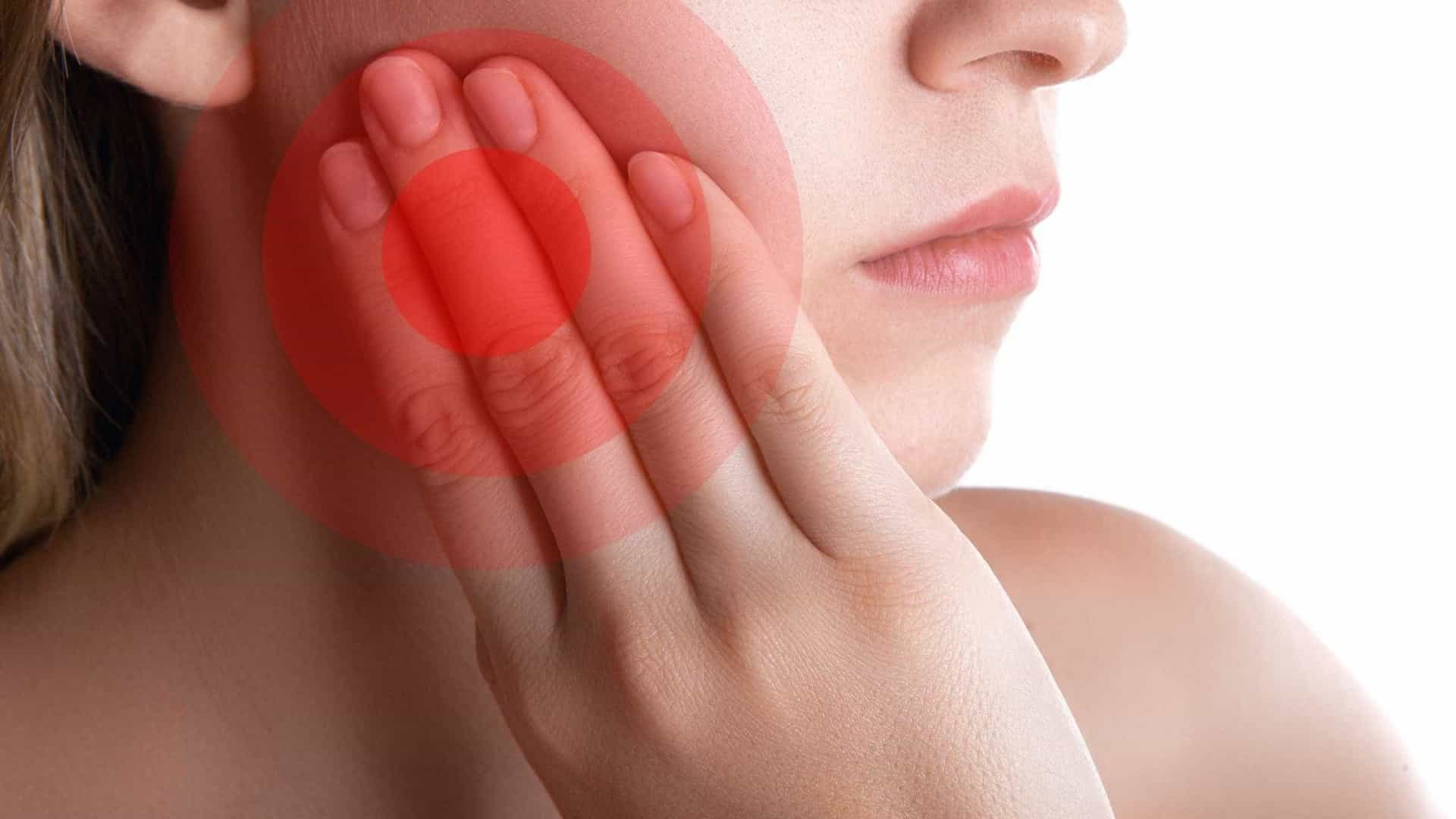 D.T.M. (Disfunção da Articulação Temporomandibular)